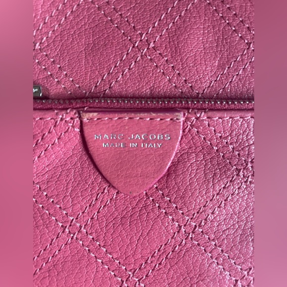 Marc Jacobs Leather iPad/ Technology Sleeve - Picture 2 of 4